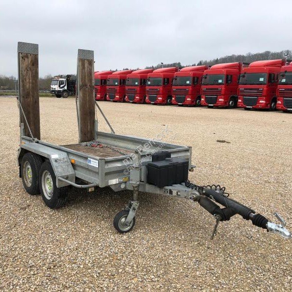geratetransporter hubiere tpf 2502 25 25 t mit aluminium auffahrrampen holzboden 2.jpg geratetransporter hubiere tpf 2502 25 25 t mit aluminium auffahrrampen holzboden 2.jpg